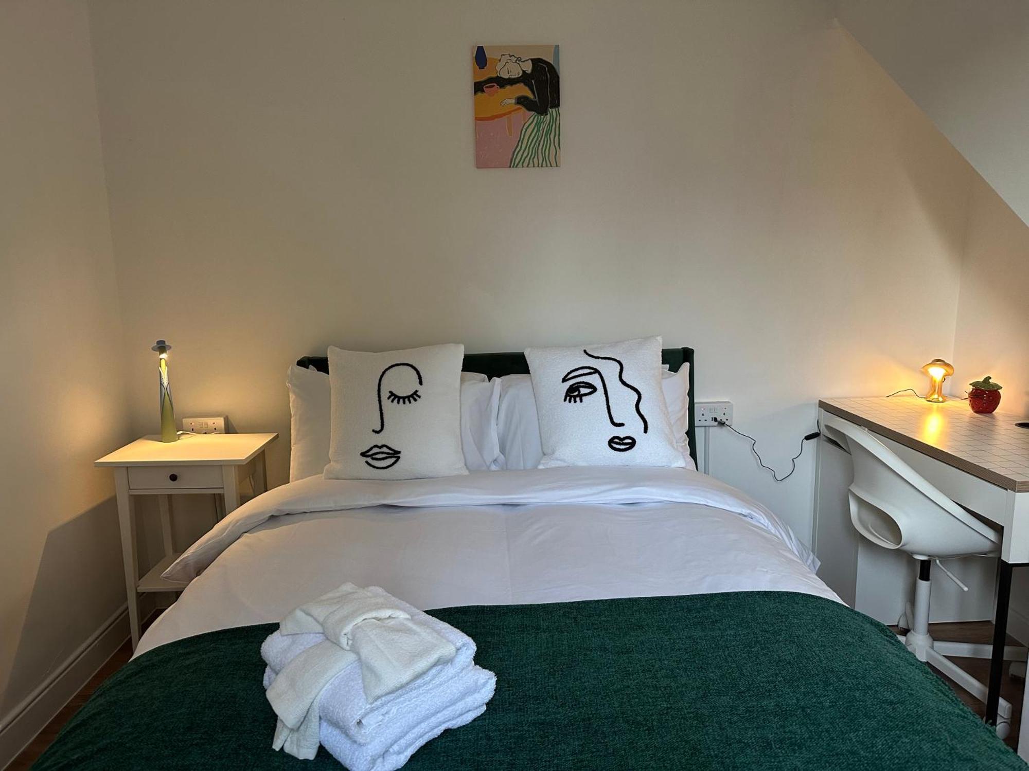 Private Main Door Two Bedrooms Apartamento